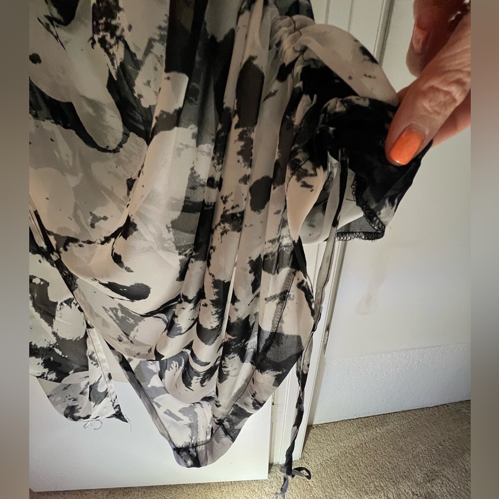 🖤Caftan🖤Black and White Coverup Dress. Size S - Picture 6 of 8
